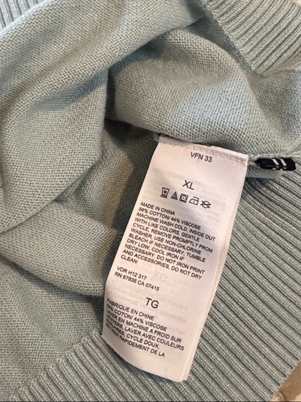 Nautica Men’s V-Neck Sweater in Pale Blue